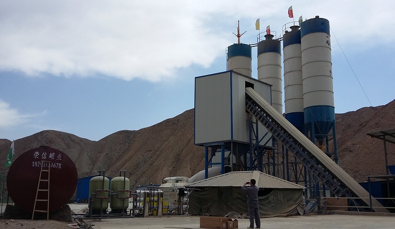 中國交通建設(shè)二局(蘭州苦咸水淡化設(shè)備)